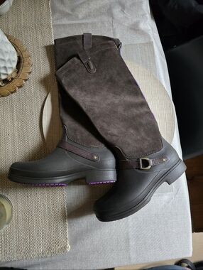 CROCS Women’s Brown Rain Boots with Decorative Strap